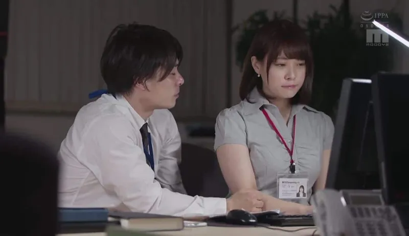 Bà xã vụng trộm với đồng nghiệp ngay trước ngày kết hôn