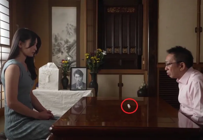 Một ngày sau tang lễ anh xã, bạn gái của con trai đã bị bố chồng yêu ép làm tình không bao đến mang thai